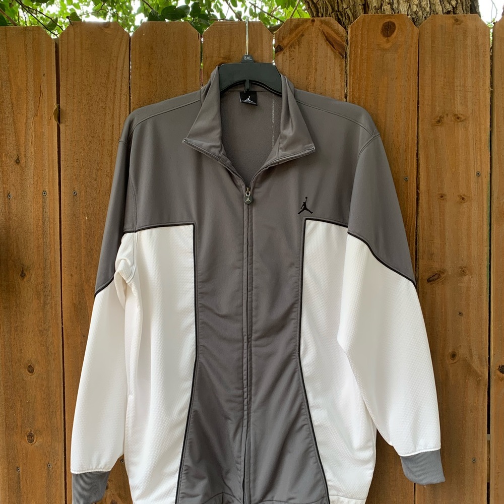 Vintage Jordan Jumpman zip up sweatshirt size XL.